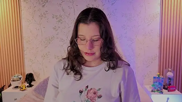 Charlotte  Miller online show from June 6, 11:59 am