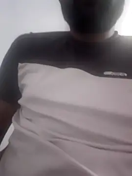 Snapshot of akshaybaroda chatting on November 30, 7:23 am akshaybaroda online show from November 30, 7:23 am