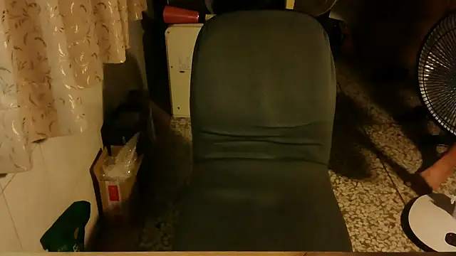 Snapshot of KYU890428 chatting on February 5, 4:55 pm KYU890428 online show from February 5, 4:55 pm