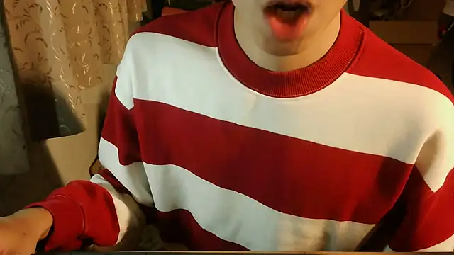 Snapshot of KYU890428 chatting on February 7, 4:54 pm KYU890428 online show from February 7, 4:54 pm