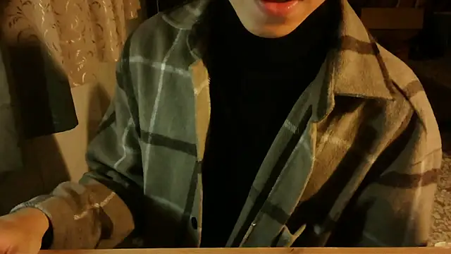 Snapshot of KYU890428 chatting on March 5, 4:14 pm KYU890428 online show from March 5, 4:14 pm