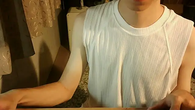 Snapshot of KYU890428 chatting on March 6, 5:20 pm KYU890428 online show from March 6, 5:20 pm