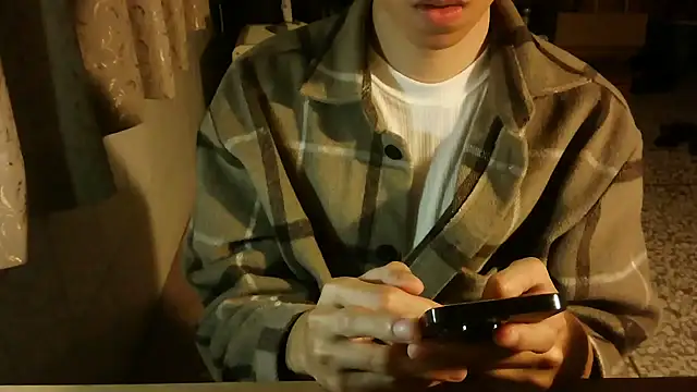 Snapshot of KYU890428 chatting on March 14, 9:20 pm KYU890428 online show from March 14, 9:20 pm