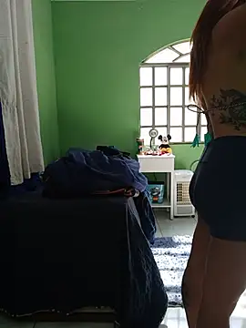 AliceRuivinha2 online show from June 10, 1:54 pm