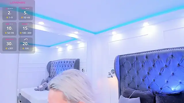 jinxv nuss online show from December 1, 11:15 am