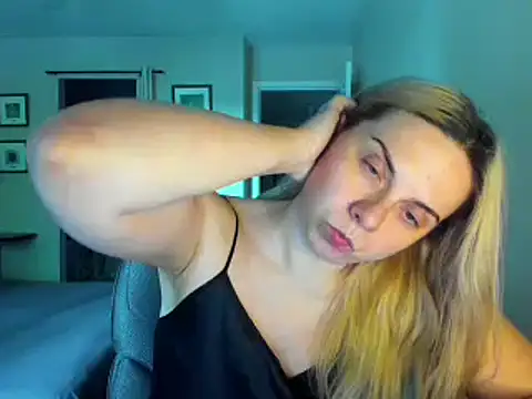 HappyIva online show from September 18, 12:34 am