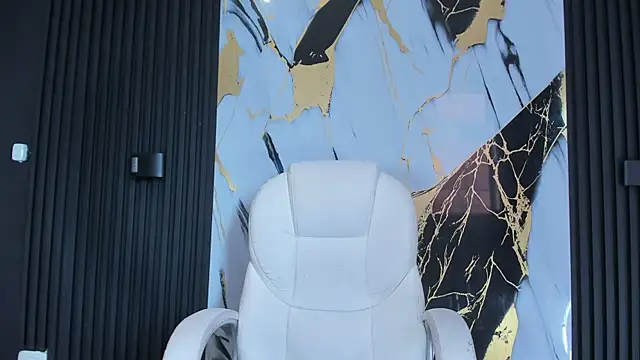 Snapshot of adam_piarse01 chatting on February 28, 10:06 pm adam piarse01 online show from February 28, 10:06 pm