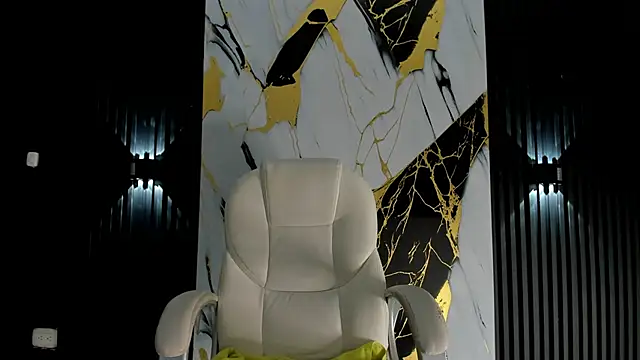 Snapshot of adam_piarse01 chatting on March 5, 12:16 am adam piarse01 online show from March 5, 12:16 am