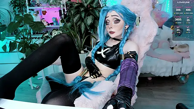 cutelittlepuff online show from February 14, 5:36 pm