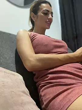 Samantha bigboobs online show from May 2, 10:37 pm