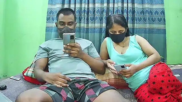 Hot Nila online show from September 28, 3:01 am