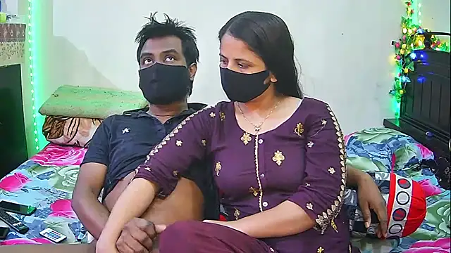 Hot Nila online show from February 25, 3:27 am