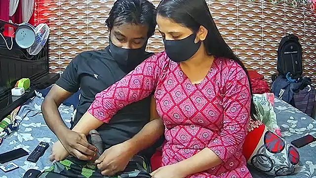 Hot Nila online show from April 30, 3:24 am