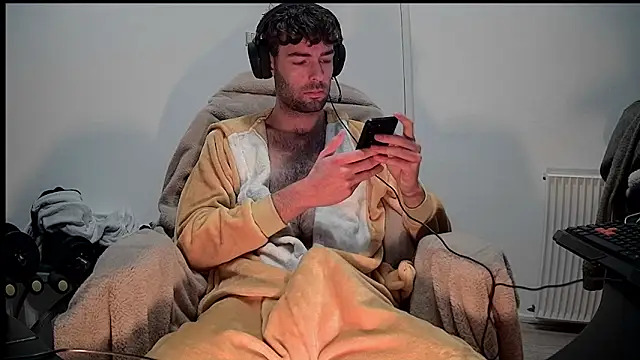 onesieboyx online show from January 10, 12:26 pm