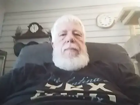 Snapshot of Futura_intx chatting on June 2, 5:26 pm Futura intx online show from June 2, 5:26 pm