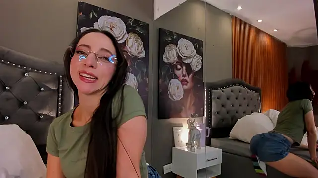 KimStone1 online show from March 8, 2:04 am