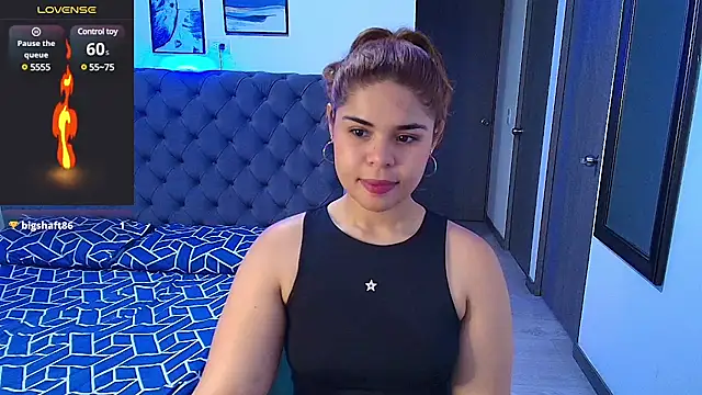 Snapshot of stellaallen24 chatting on March 18, 12:27 am stellaallen24 online show from March 18, 12:27 am