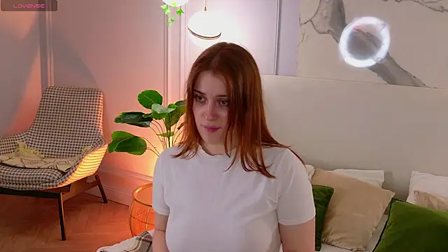Snapshot of EllieGarson chatting on May 31, 4:58 pm EllieGarson online show from May 31, 4:58 pm