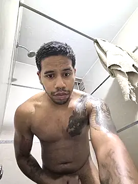 Snapshot of THEGOATHL chatting on October 24, 4:20 am THEGOATHL online show from October 24, 4:20 am