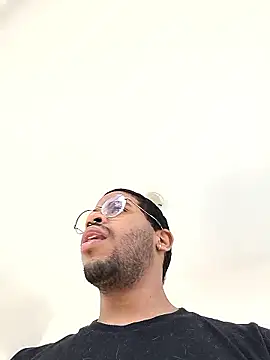 Snapshot of THEGOATHL chatting on October 28, 7:27 pm THEGOATHL online show from October 28, 7:27 pm