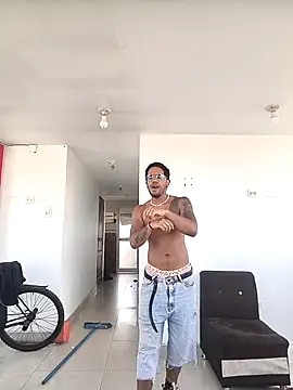 Snapshot of THEGOATHL chatting on November 15, 3:19 pm THEGOATHL online show from November 15, 3:19 pm