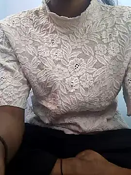 Snapshot of Barbie_183 chatting on March 21, 10:28 am Barbie 183 online show from March 21, 10:28 am