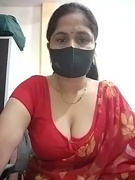Snapshot of priyancyfun chatting on May 14, 1:56 am priyancyfun online show from May 14, 1:56 am
