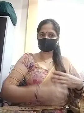 Snapshot of priyancyfun chatting on May 16, 4:28 pm priyancyfun online show from May 16, 4:28 pm