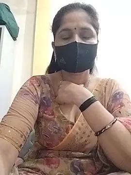 Snapshot of priyancyfun chatting on May 23, 1:00 am priyancyfun online show from May 23, 1:00 am