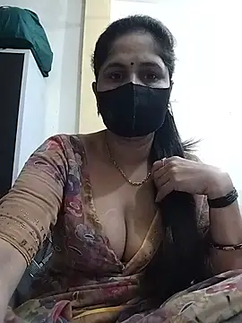 Snapshot of priyancyfun chatting on May 24, 1:43 am priyancyfun online show from May 24, 1:43 am