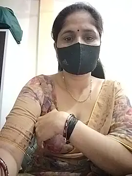 Snapshot of priyancyfun chatting on May 28, 1:47 am priyancyfun online show from May 28, 1:47 am