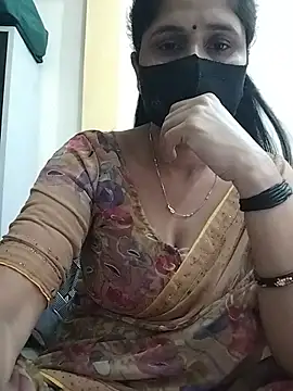 Snapshot of priyancyfun chatting on June 21, 3:53 am priyancyfun online show from June 21, 3:53 am