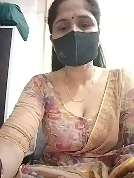 Snapshot of priyancyfun chatting on June 24, 2:32 am priyancyfun online show from June 24, 2:32 am