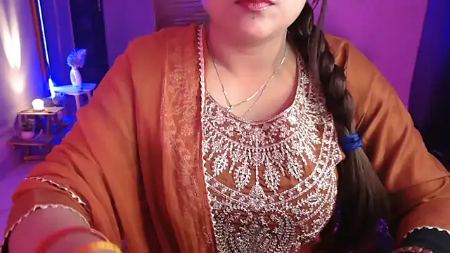 Mitikaa online show from December 2, 3:07 pm