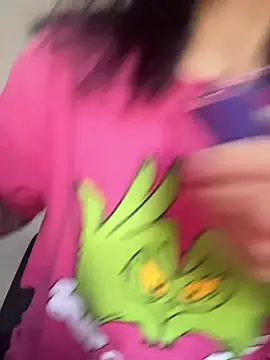 Snapshot of NNNoire chatting on November 24, 11:43 am NNNoire online show from November 24, 11:43 am