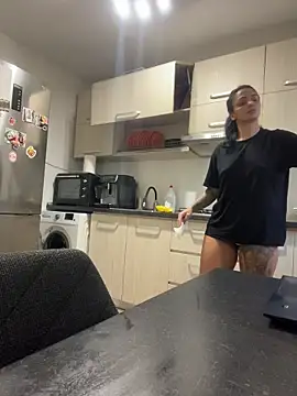 Snapshot of NNNoire chatting on November 25, 1:44 pm NNNoire online show from November 25, 1:44 pm