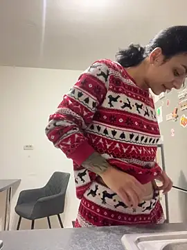 Snapshot of NNNoire chatting on December 3, 5:22 pm NNNoire online show from December 3, 5:22 pm