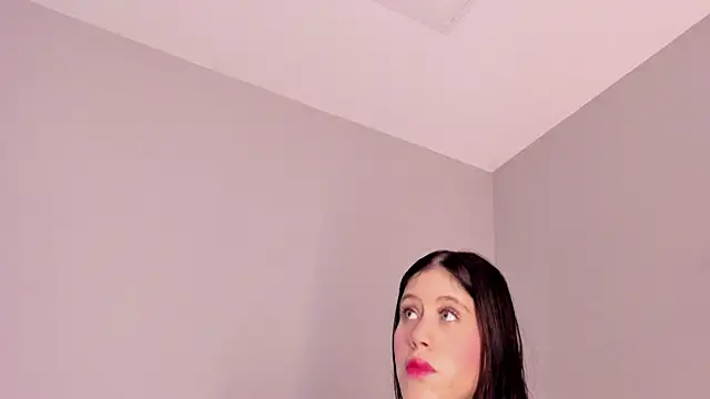 Snapshot of sara__jones_gh chatting on December 3, 5:00 pm sara jones gh online show from December 3, 5:00 pm