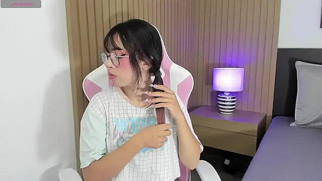 vi anaya online show from February 11, 11:43 am