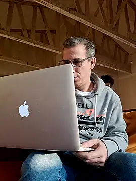 dimitrimarek online show from January 18, 3:27 pm