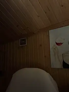 mewKate online show from February 2, 5:44 pm