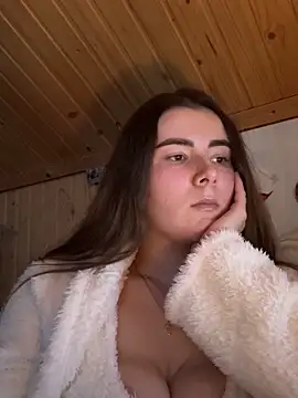 mewKate online show from February 18, 3:41 pm