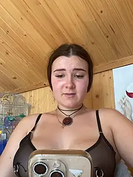 Snapshot of mewKate chatting on June 24, 1:21 pm mewKate online show from June 24, 1:21 pm