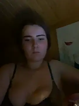 Snapshot of mewKate chatting on June 29, 9:04 pm mewKate online show from June 29, 9:04 pm