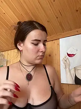 Snapshot of mewKate chatting on July 6, 2:25 pm mewKate online show from July 6, 2:25 pm