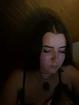 Snapshot of mewKate chatting on July 11, 11:28 pm mewKate online show from July 11, 11:28 pm