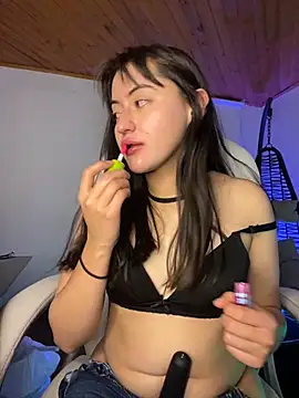 Camila pinkk online show from November 7, 5:24 pm