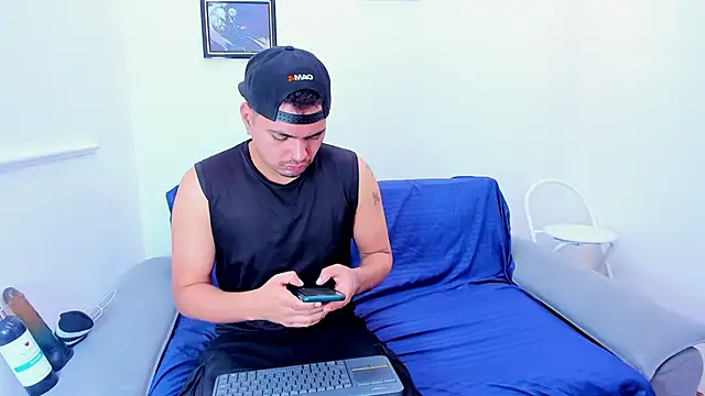 EnriquevillaF online show from February 12, 12:12 pm