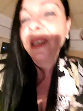 Snapshot of missAmanda69 chatting on October 4, 11:47 pm missAmanda69 online show from October 4, 11:47 pm