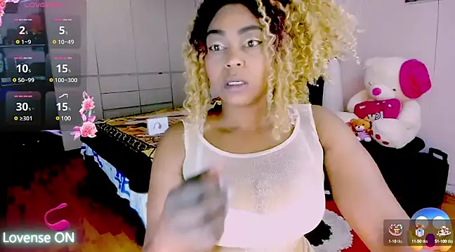 Snapshot of Aliana_Ross chatting on March 8, 8:55 am Aliana Ross online show from March 8, 8:55 am